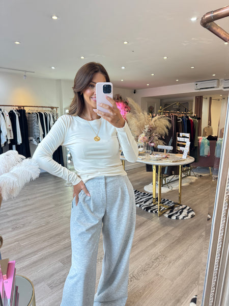 Amelia top