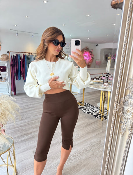 Ada capris