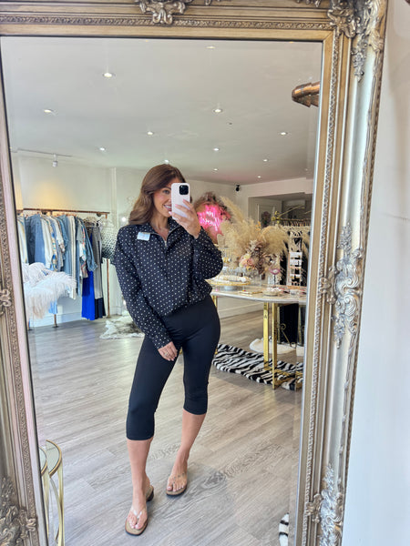 Ada capris